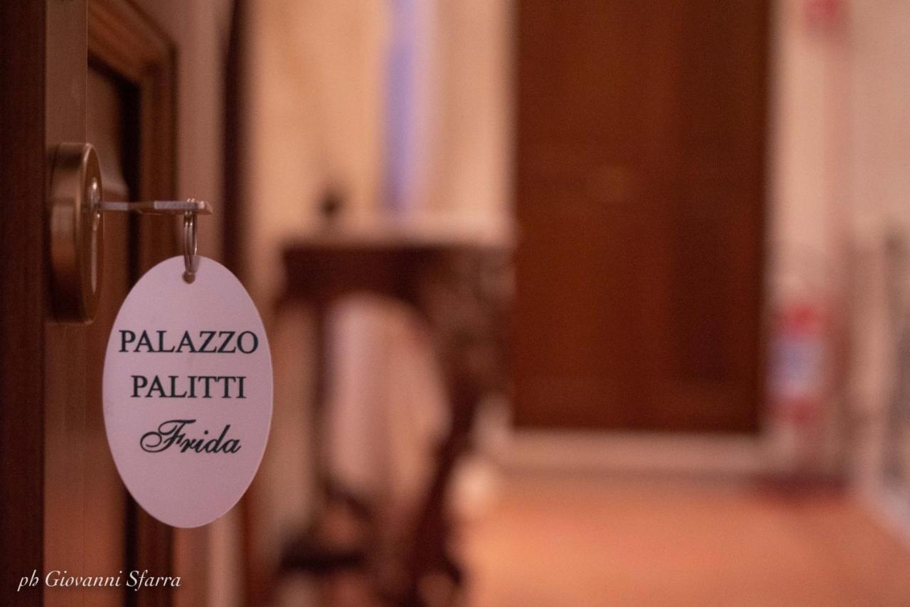 Palazzo Palitti Bed & Breakfast Roio Екстериор снимка