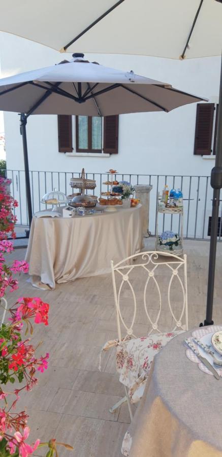 Palazzo Palitti Bed & Breakfast Roio Екстериор снимка
