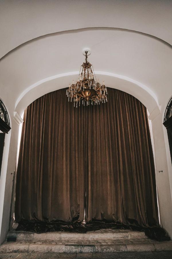 Palazzo Palitti Bed & Breakfast Roio Екстериор снимка