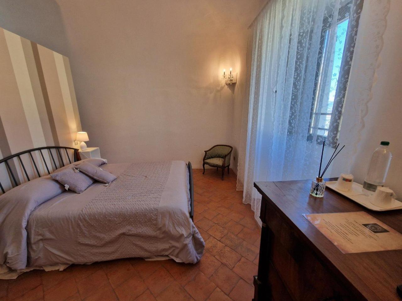 Palazzo Palitti Bed & Breakfast Roio Екстериор снимка