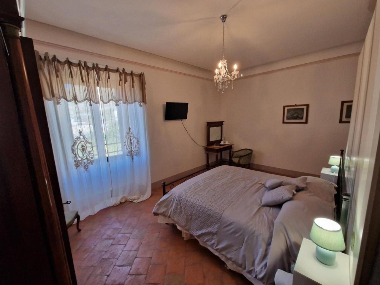 Palazzo Palitti Bed & Breakfast Roio Екстериор снимка