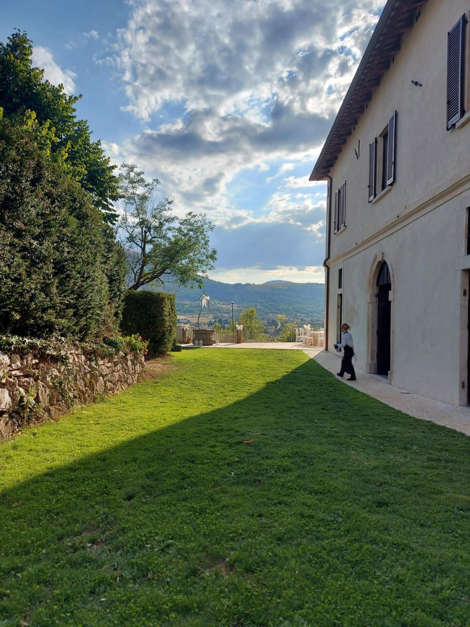 Palazzo Palitti Bed & Breakfast Roio Екстериор снимка